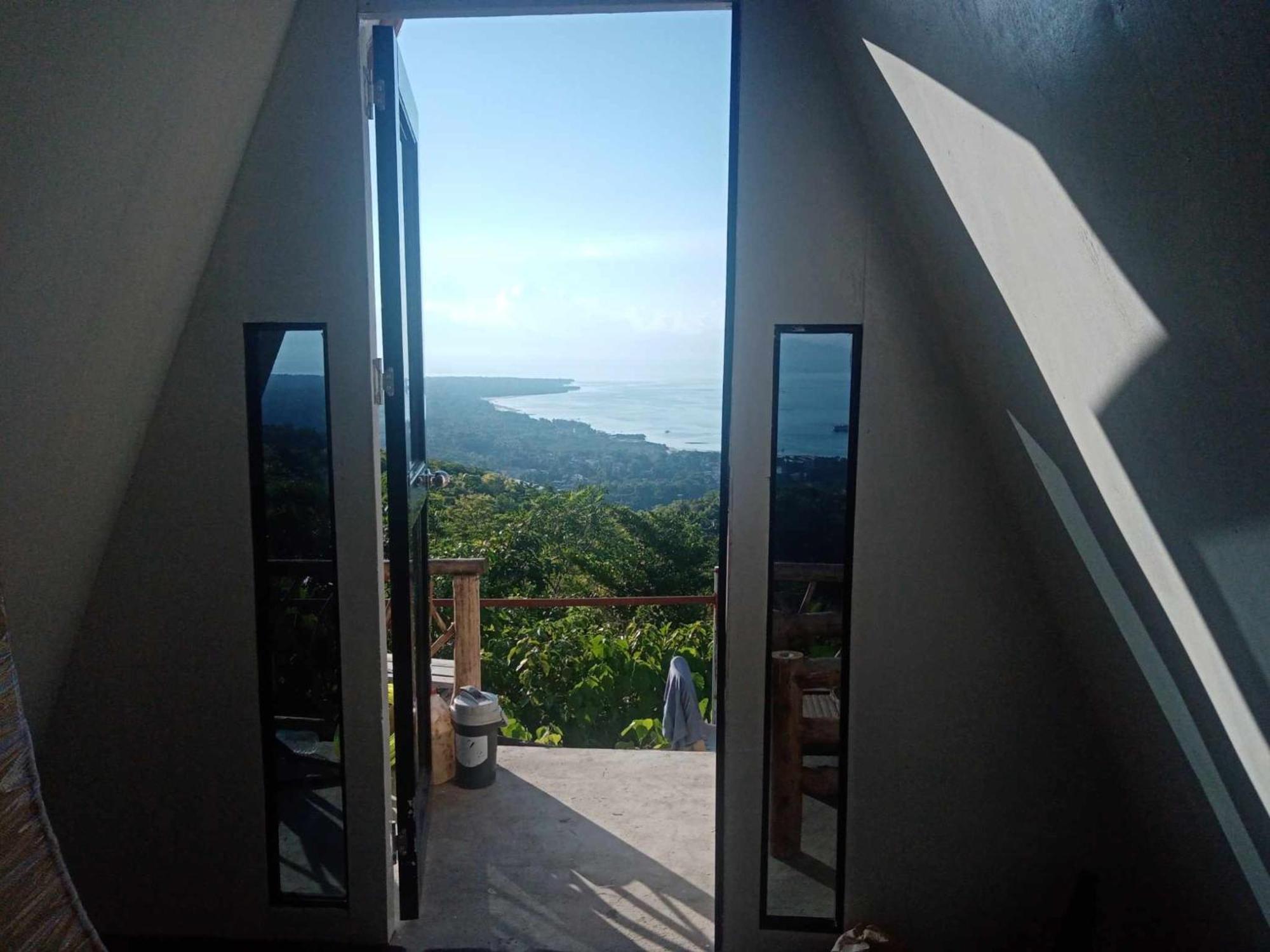 Thornton'S Sea View Cafe & Guesthouse Siquijor Buitenkant foto