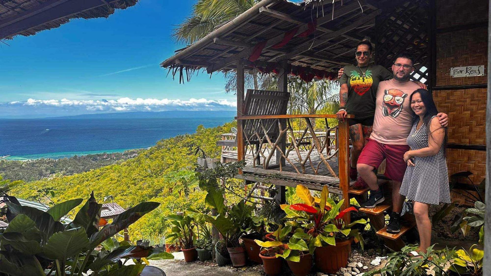 Thornton'S Sea View Cafe & Guesthouse Siquijor Buitenkant foto