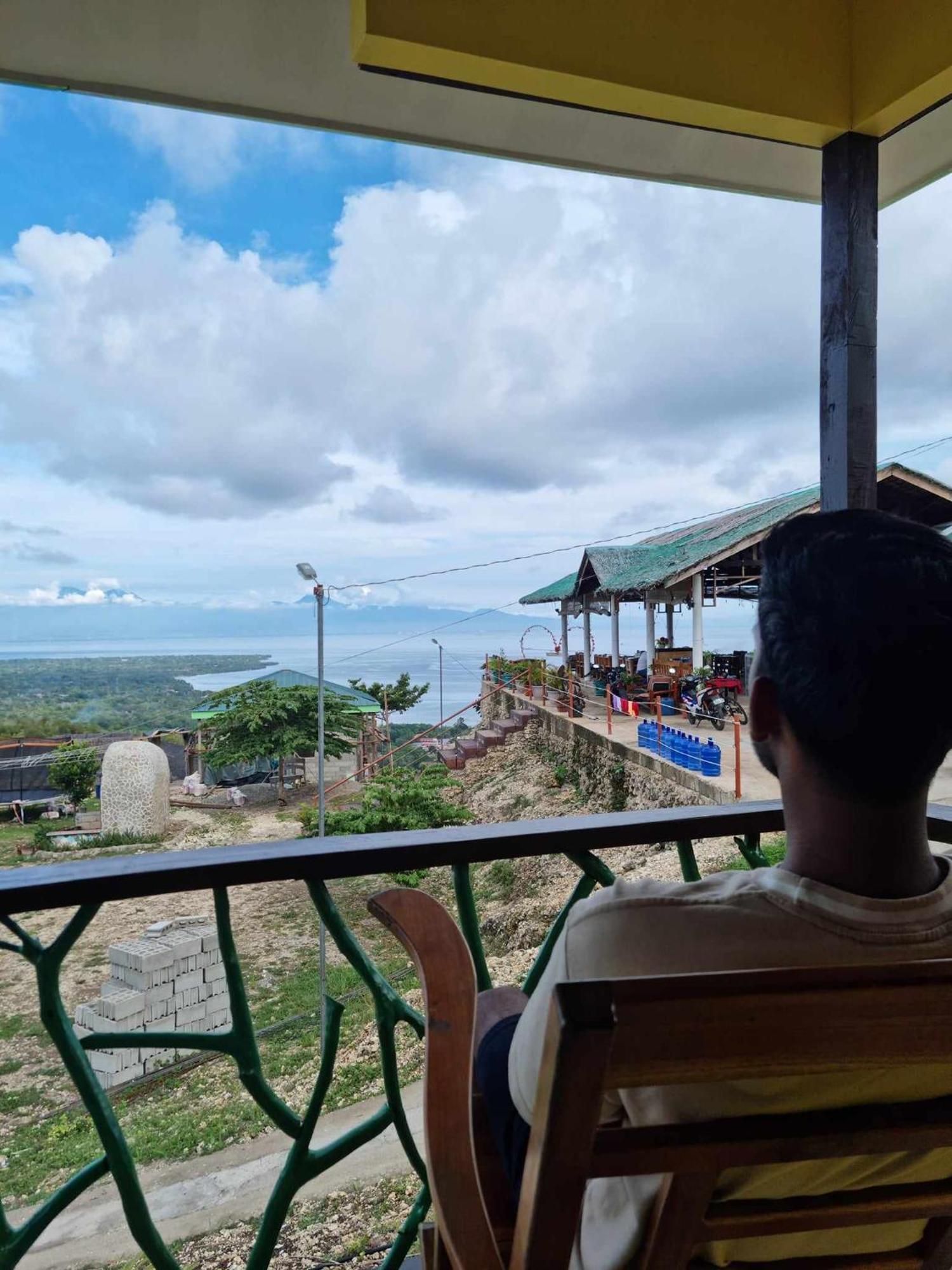 Thornton'S Sea View Cafe & Guesthouse Siquijor Buitenkant foto